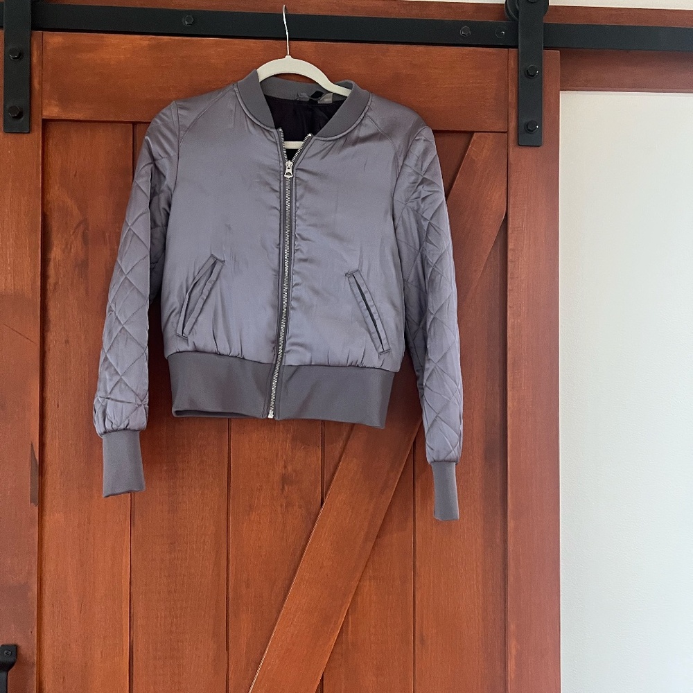 H&M puffer jacket - Picture 4 of 10
